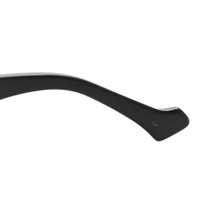 Gucci Cat-Eye Sunglasses — Black GG0957S